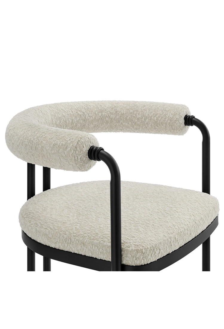 Chaise de salle à manger Aveline à dossier incurvé en métal et boucle, perle noire